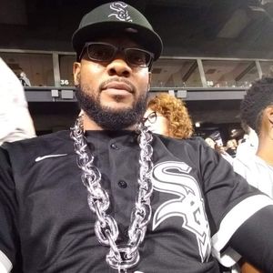 Meet your Posher, Leroy